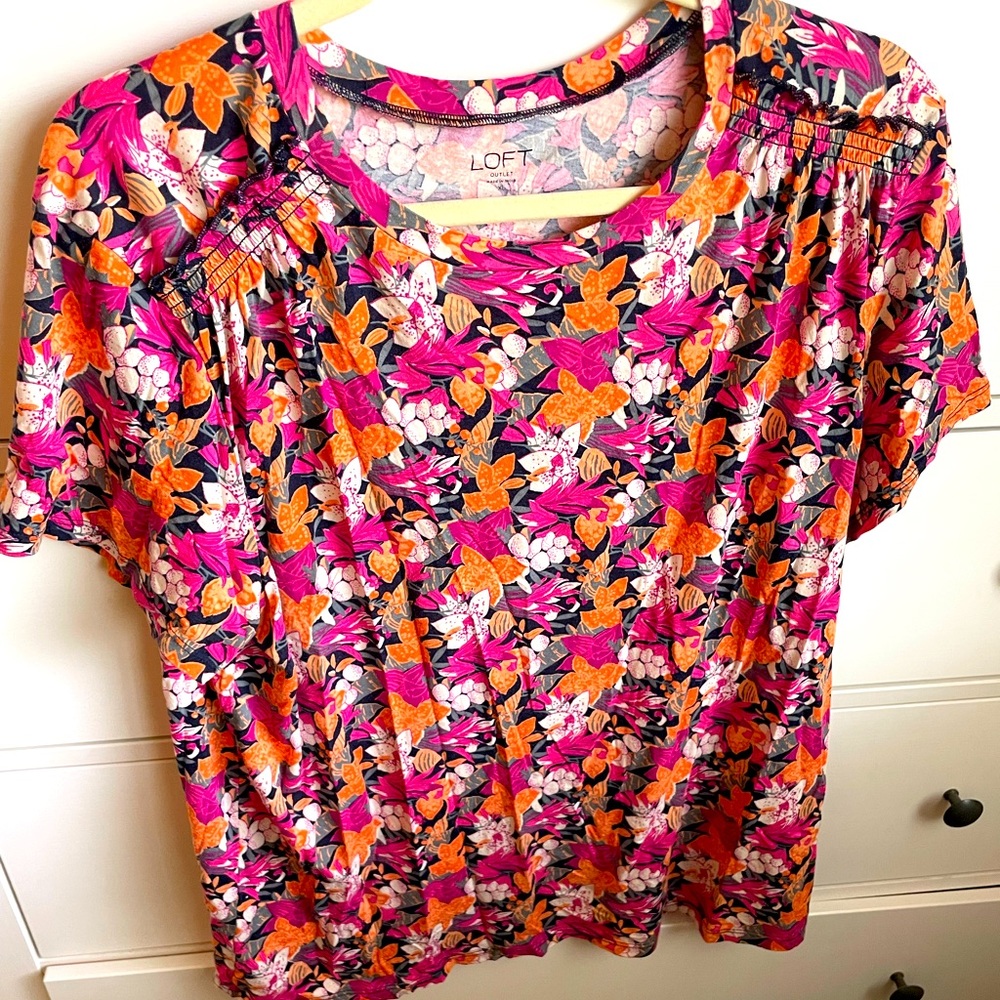 Loft Outlet T-Shirt XL